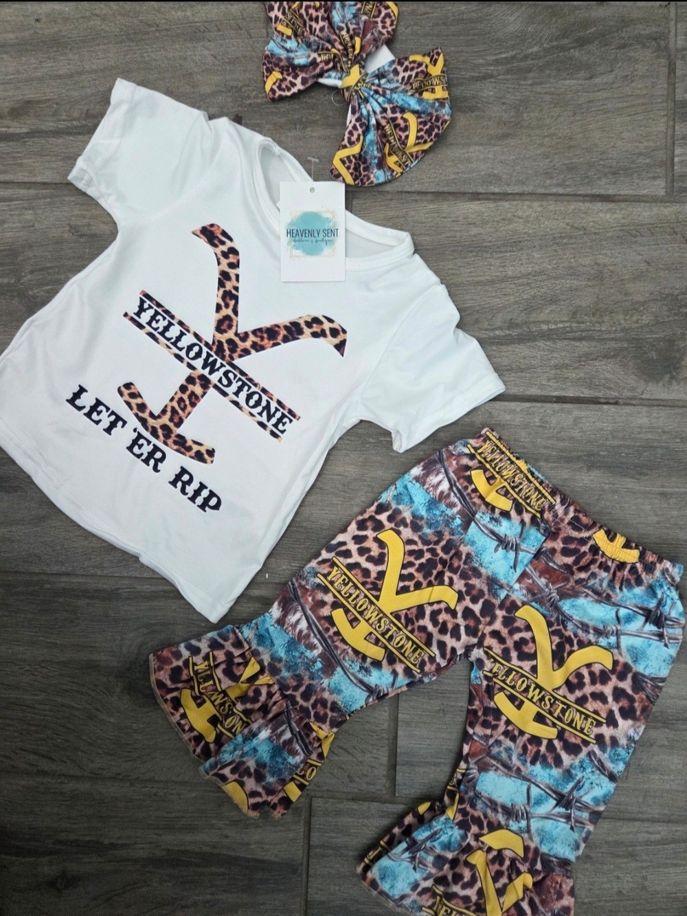 Yellowstone Leopard Logo Tee & Bell-Bottom Set - White, Turquoise, Yellow, Brown